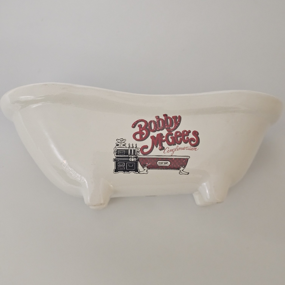 Original Ceramic Bobby mcgees conglomeration bath tub - Picture 3 of 7